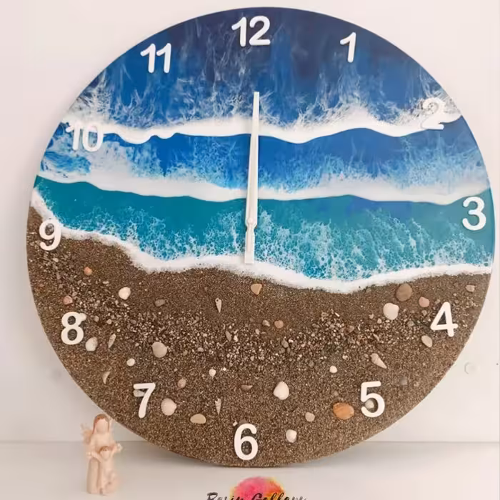 ساعت دیواری رزین طرح دریای آبی در ابعاد و شکل دلخواه شما 