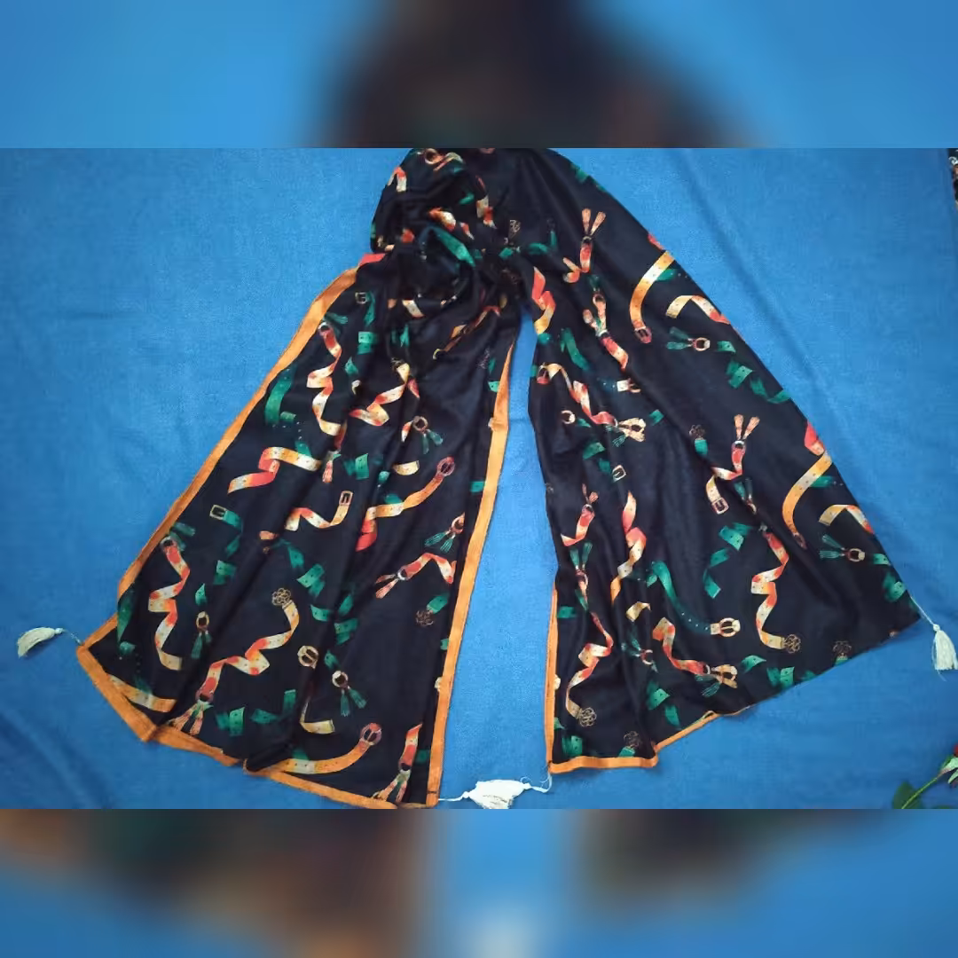 شال مخمل منگوله دار قواره190در 70 کیفیت عالی در طرح های مختلف