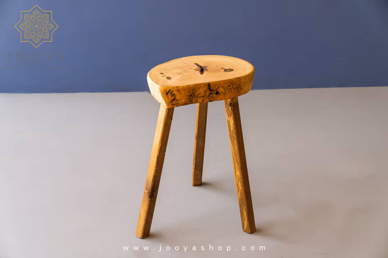 استند چوبی آتا