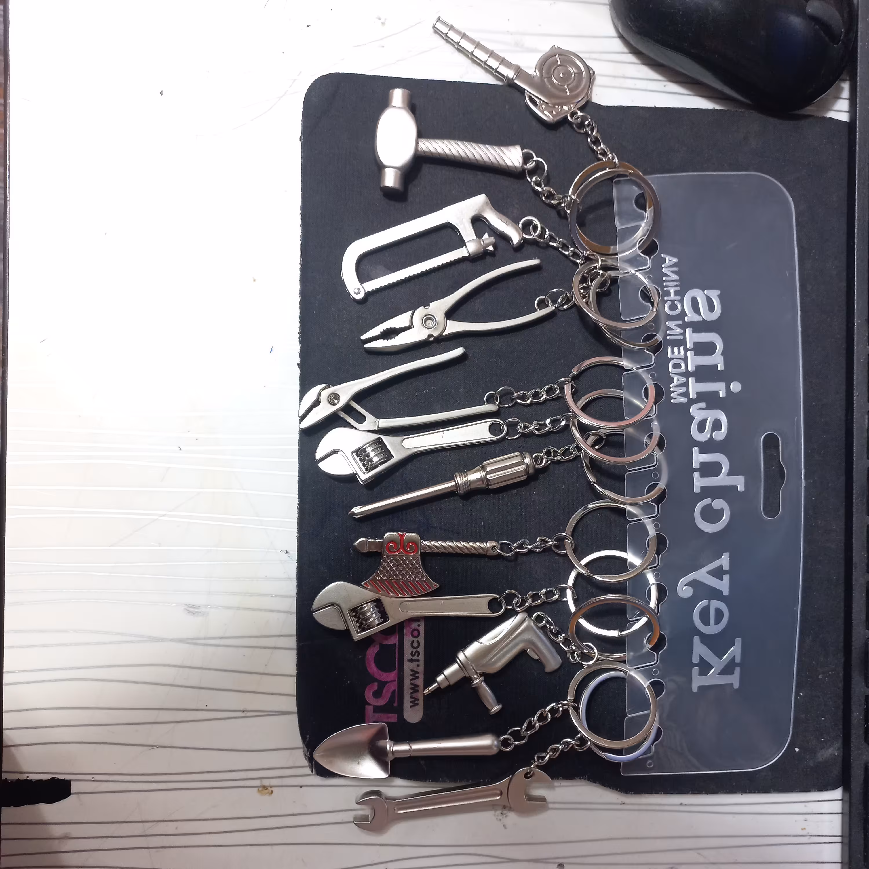 جاسوییچی فانتزی ابزارالات