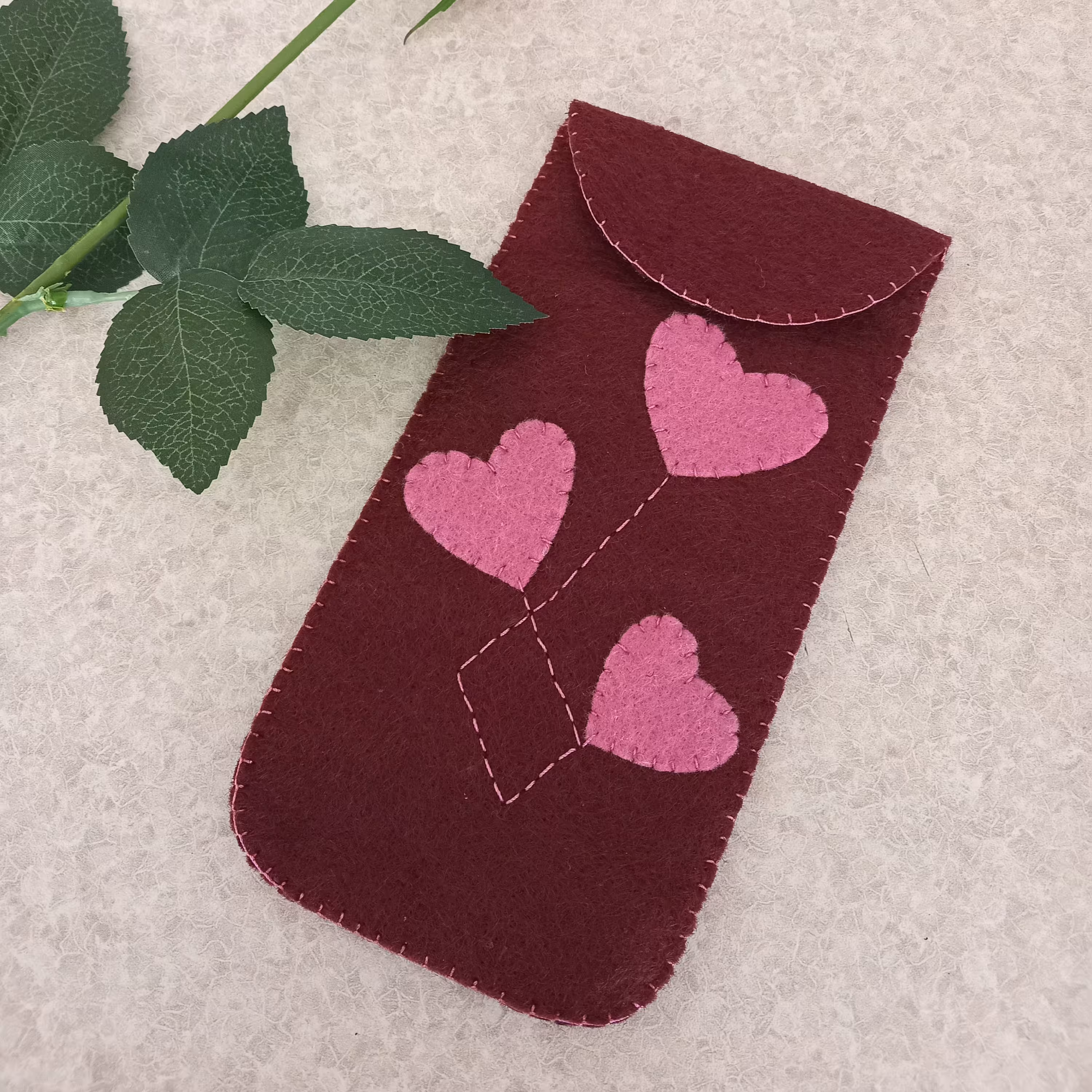 کیف موبایل  طرح قلب