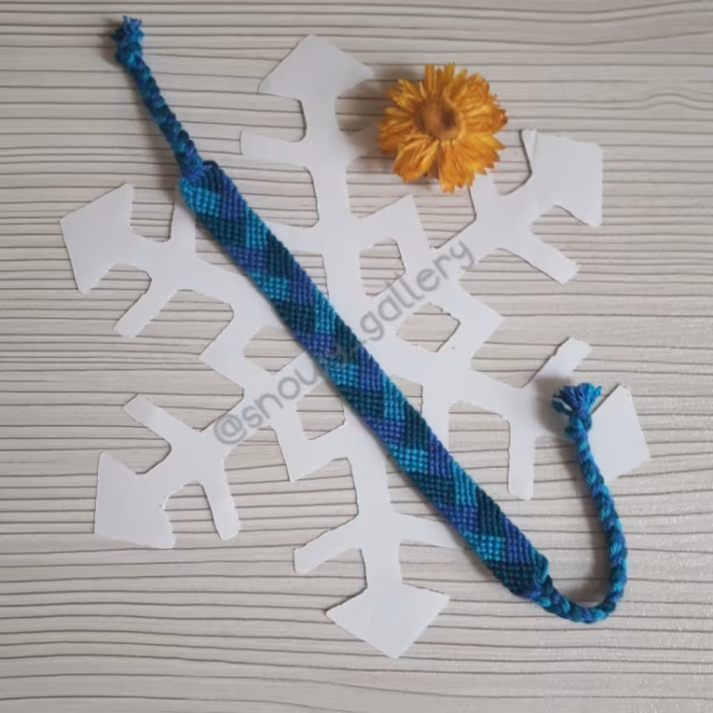 دستبند بافت طرح گیسبافت