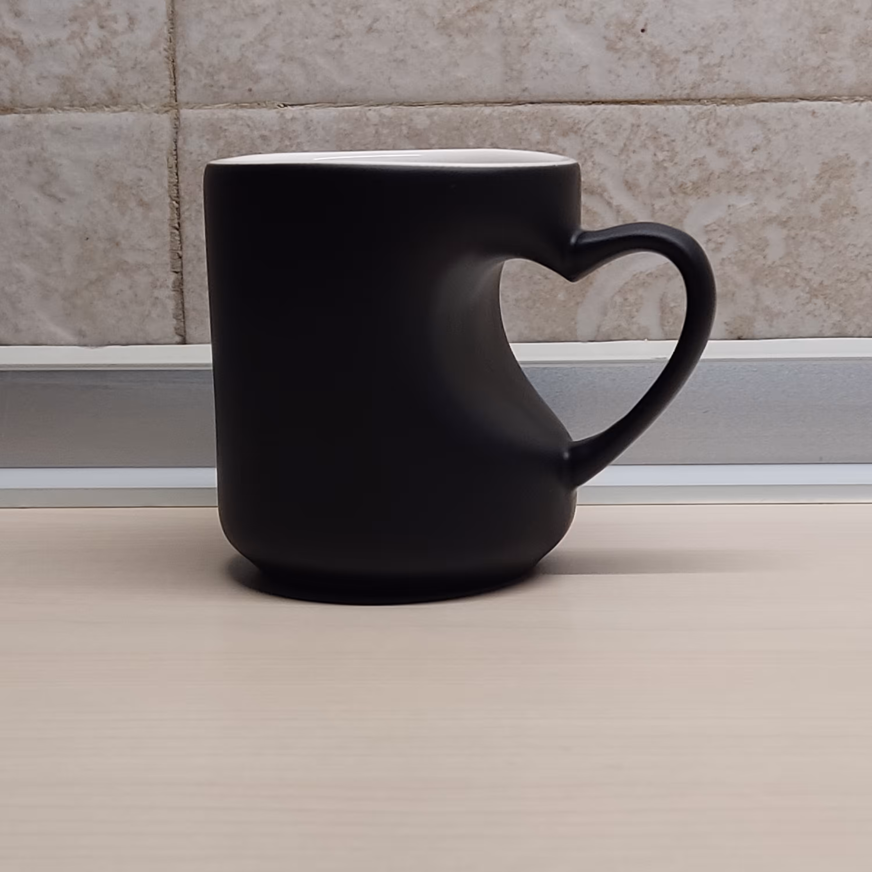 چاپ روی ماگ دسته قلبی سه بعدی  حرارتی با طرح و متن عکس دلخواه شما