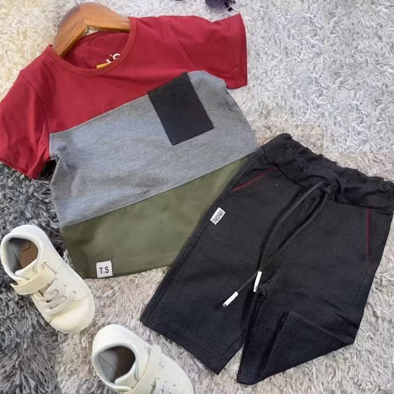 ست تیشرت شلوارک پسرانه 
جنس تیشرت پنبه درجه یک
 جنس شلوارک  پنبه گلکسی
  مناسب سنین 3 الی 8 سال

