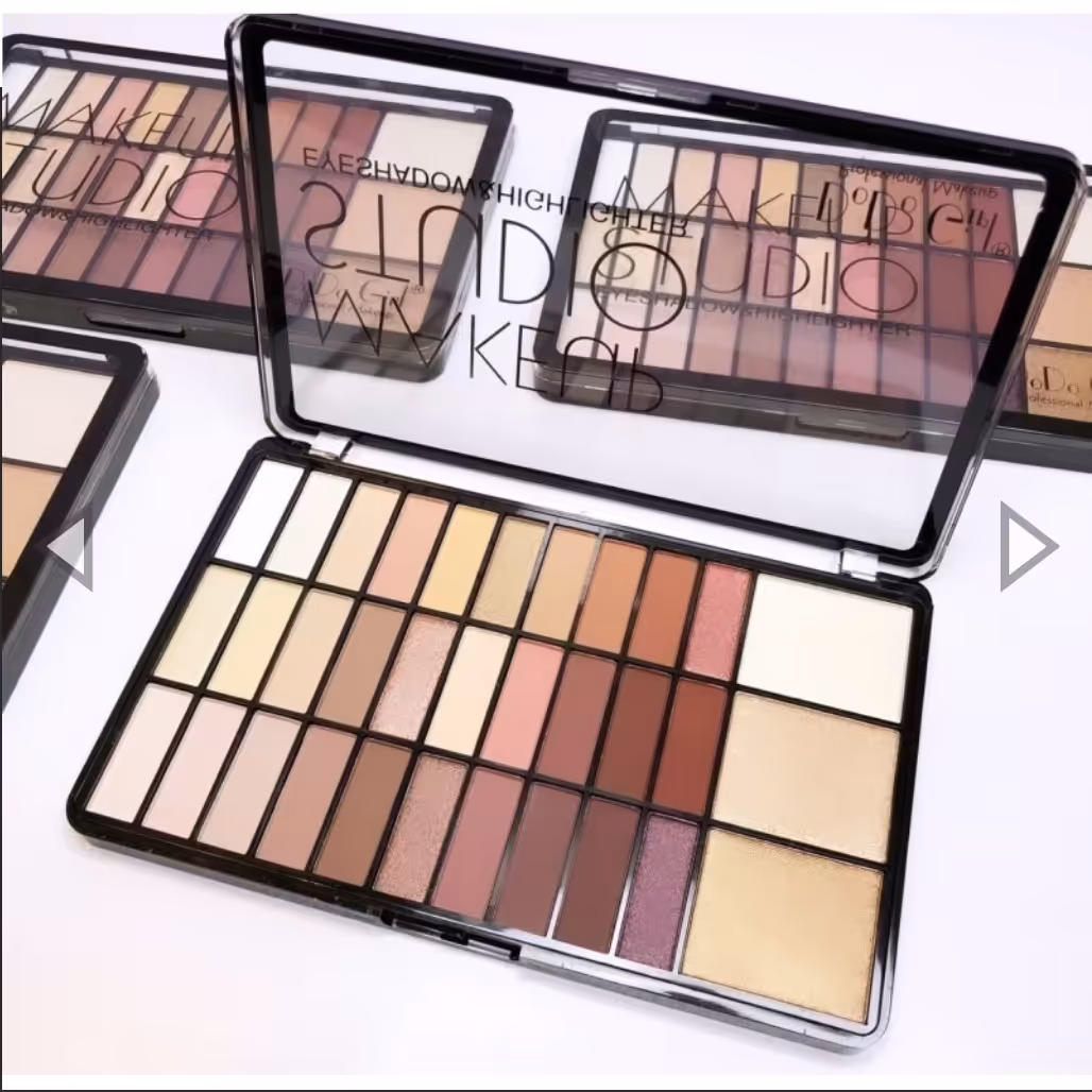 پالت سایه و هایلایتر دودوگرل DODO GIRL(بافت بسیار سبک و نرم روی پوست)

