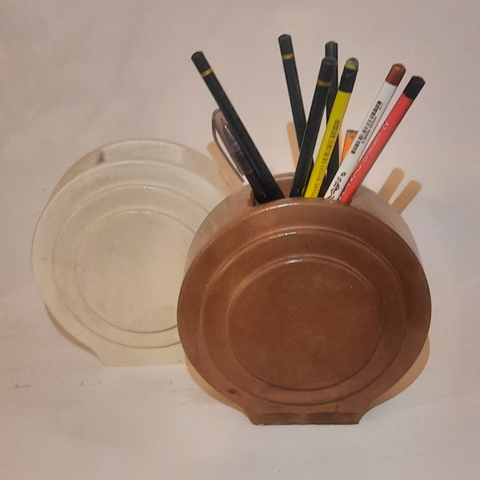 گلدان آفتابی از نوع سنگ مصنوعی 