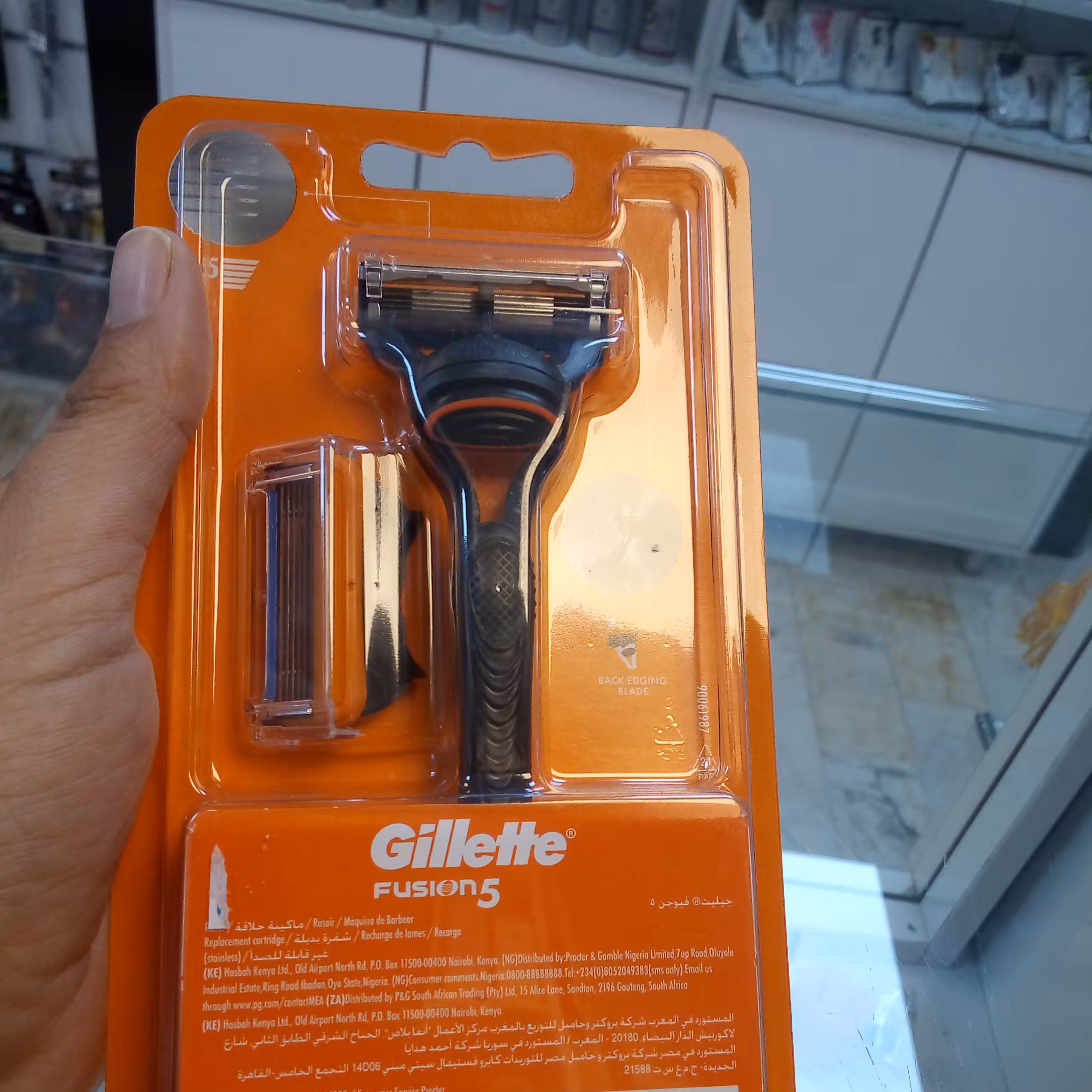خود تراش ژیلت فیوژن 5لبه اورجینال بدون ایجاد حساسیت دارای تیغ یدک