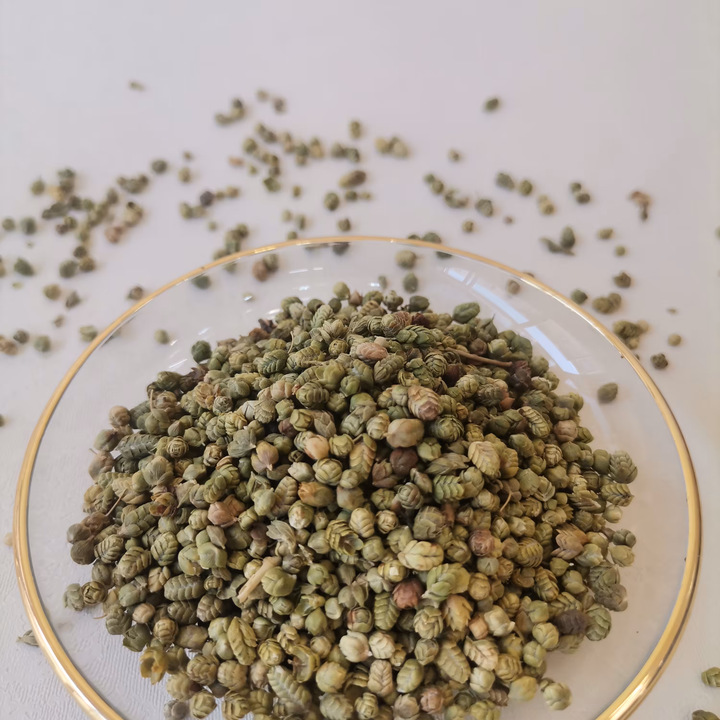 اورگانو مدیترانه ای اعلا خانه ادویه در بسته بندی 100 گرمی  تمیز  و بهداشتی