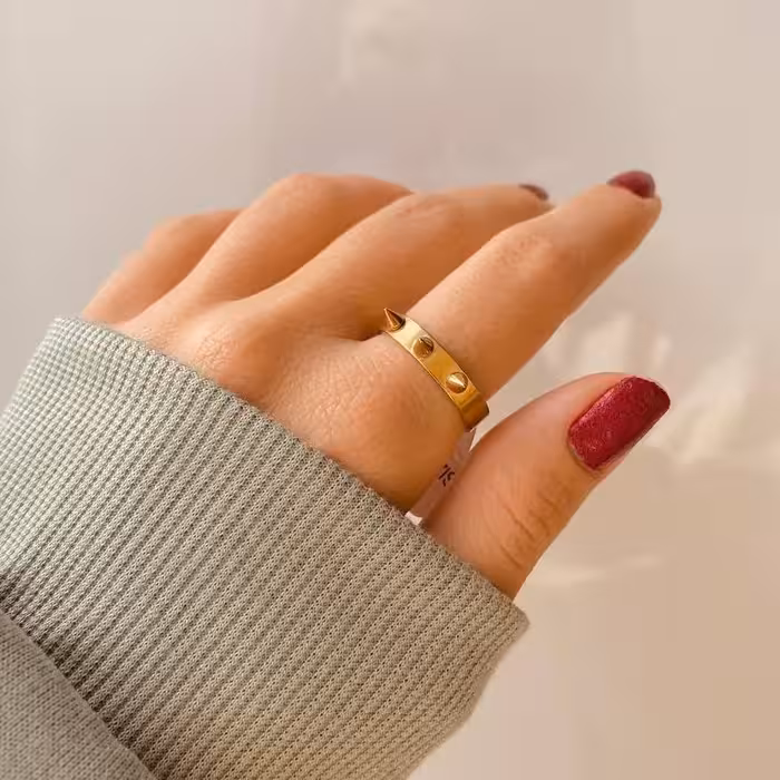 انگشتر تیغی  طلایی استیل رنگ ثابت و ضد حساسیت