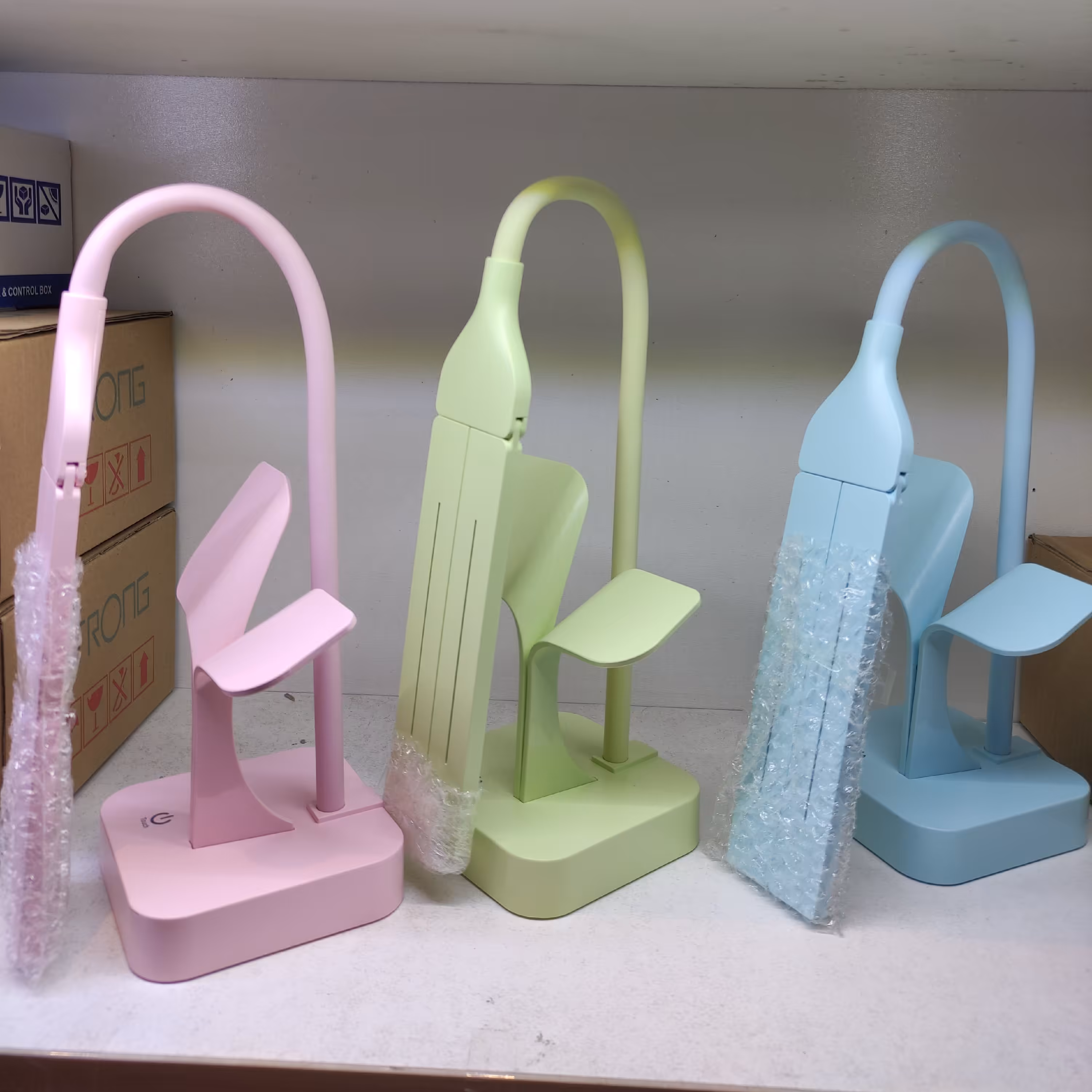 چراغ مطالعه رومیزی 