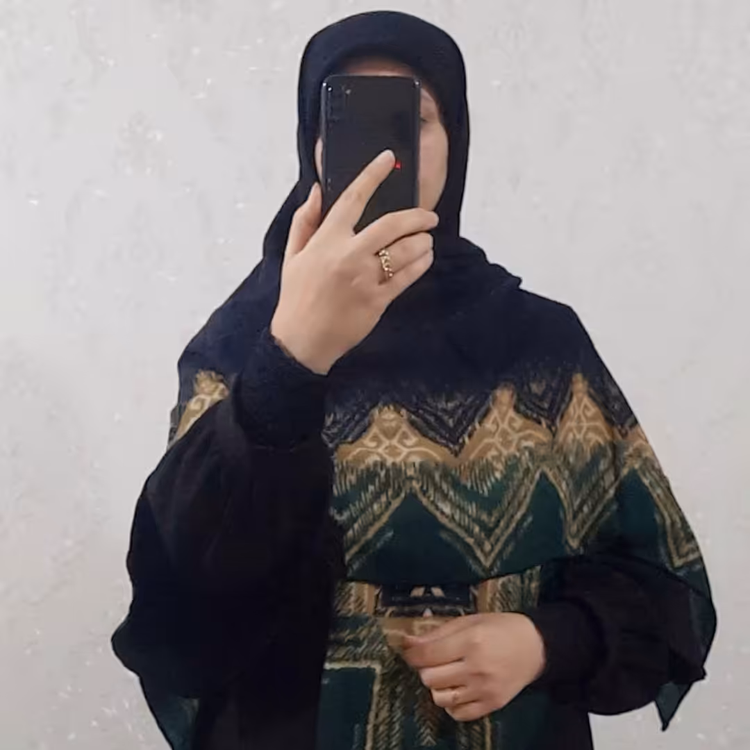 2_روسری نخی پاییزه حاشیه دار،قواره :140،دوردست دوز،ایستایی خیلی خوبی داره