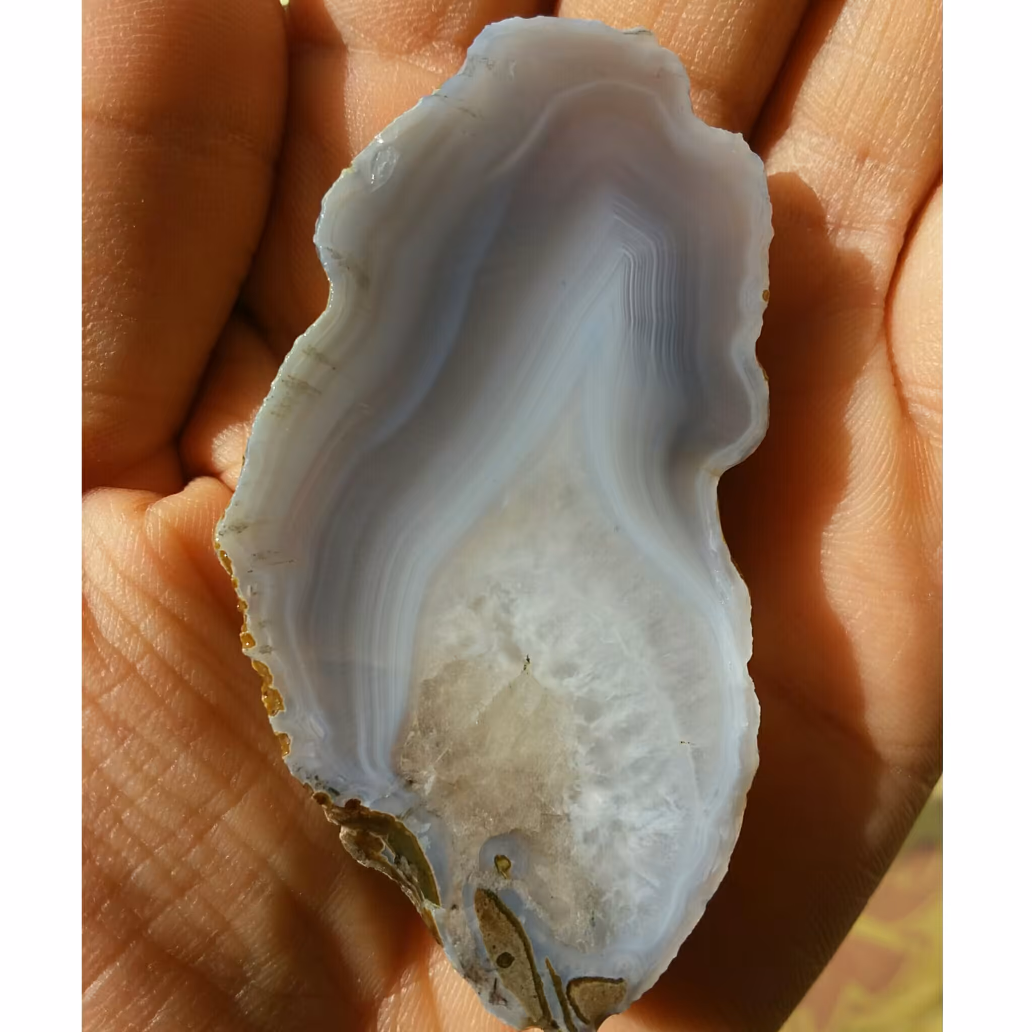 اسلایس سنگ راف عقیق سلیمانی 3بعدی ژئود دار محشر شاهکار خلقت کاملا طبیعی
با قابلیت ساخت چند نگین فوق العاده
کد 8559