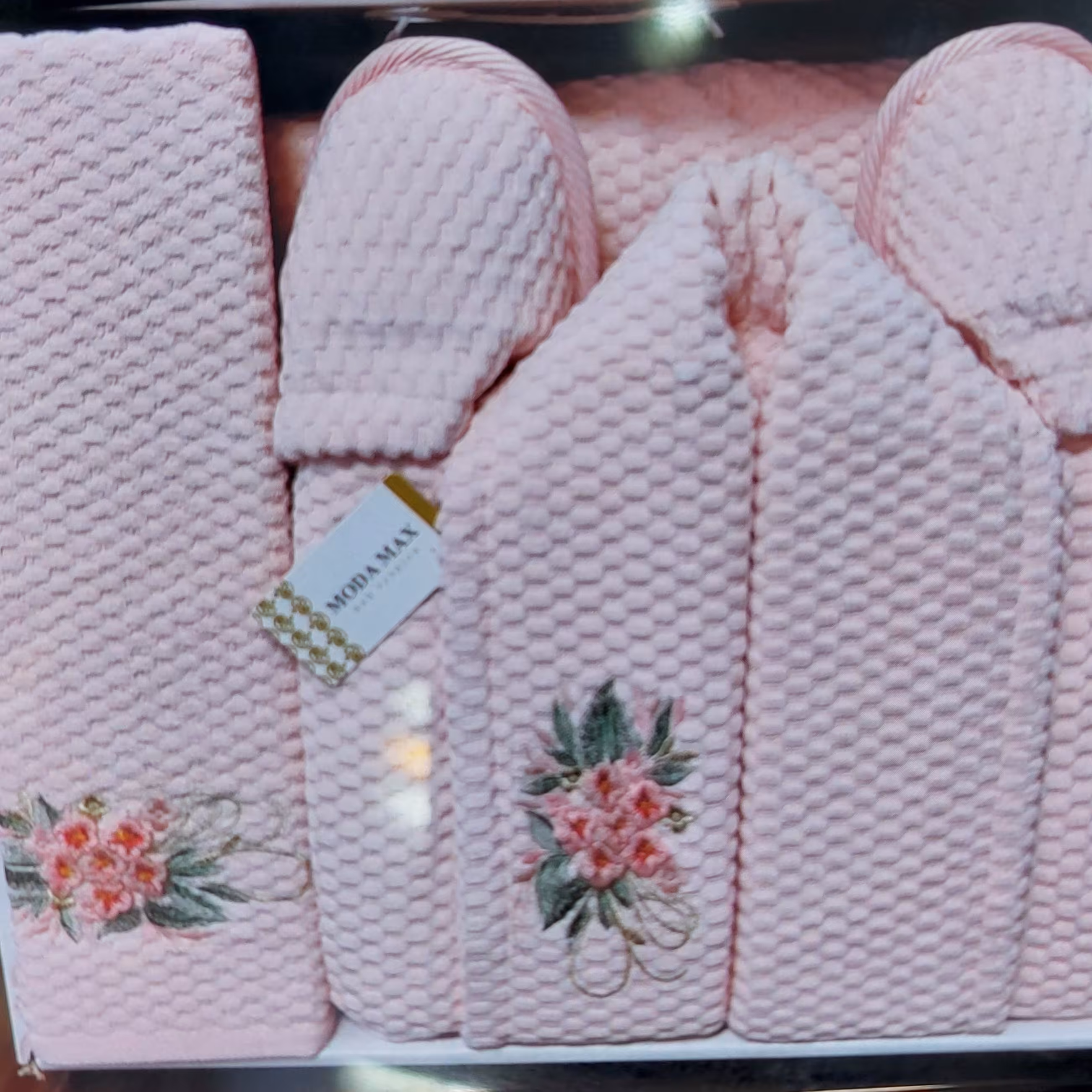 حوله تنپوش ست کامل تبریز  (نخ پنبه گلدوزی شده)