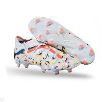 استوک فوتبال Puma Future Ultimate 2024
