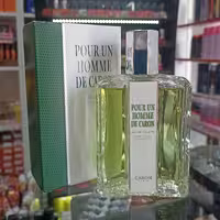 ادکلن مردانه pour UN home de caron محصول فرانسه و با رایحه ملایم و ماندگاری عالی