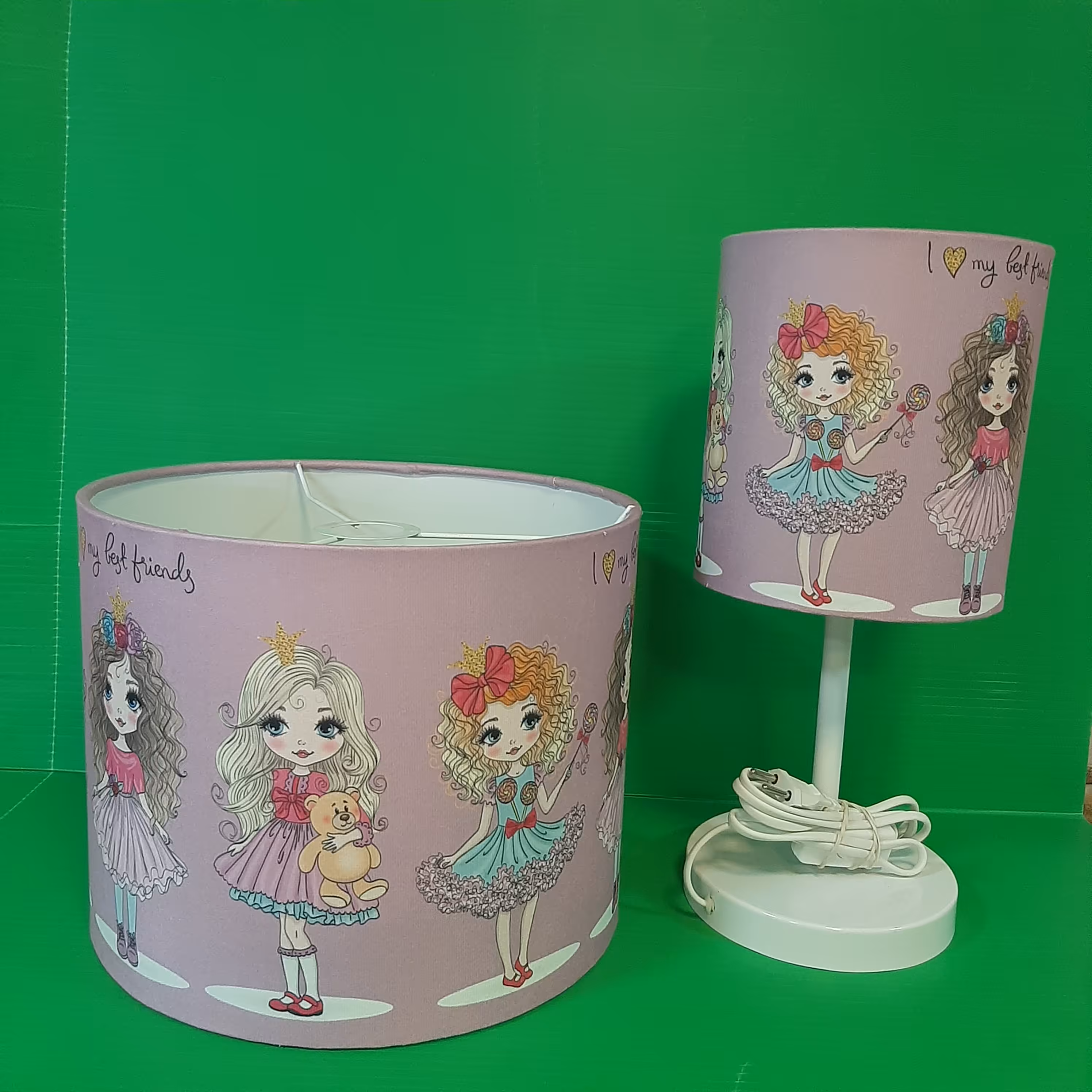 لوستر  و آباژور اتاق کودک طرح دوستان خوب