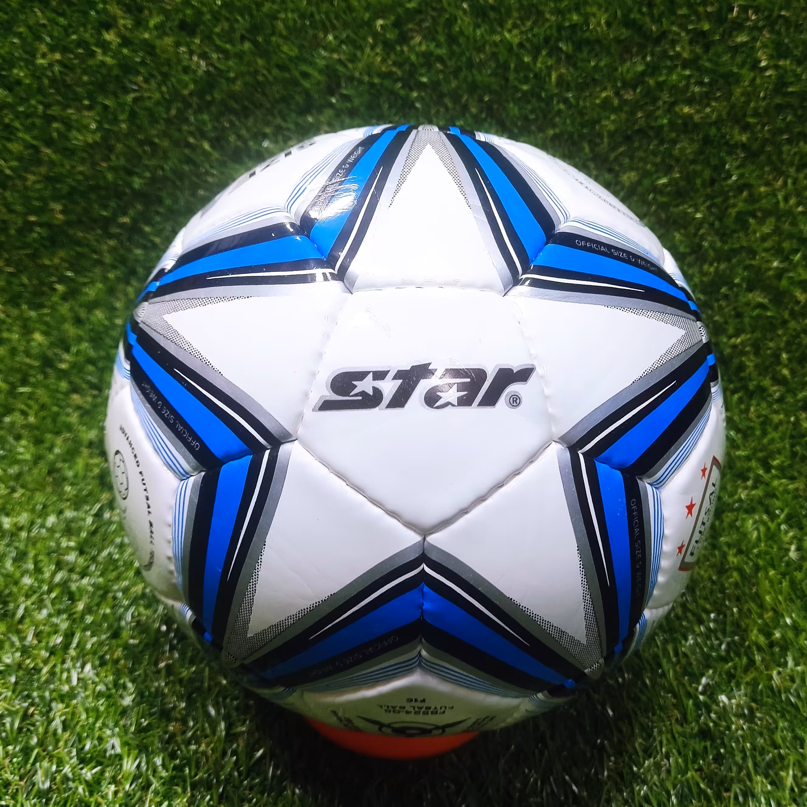 توپ فوتسال استار سفید رویه ژاپنی 