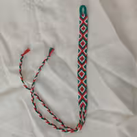 دستبند دوستی طرح سنتی مناسب برای تمام سنین