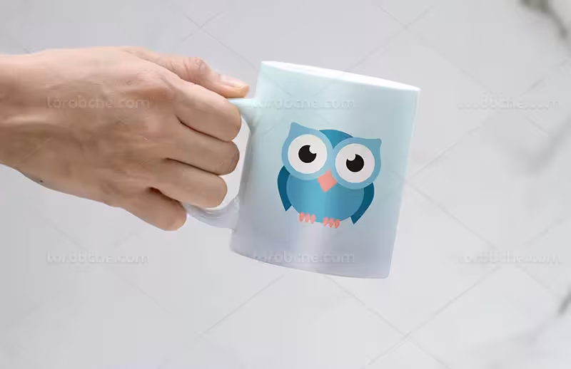 موکاپ لایه باز ماگ | گرافیک با طعم تربچه