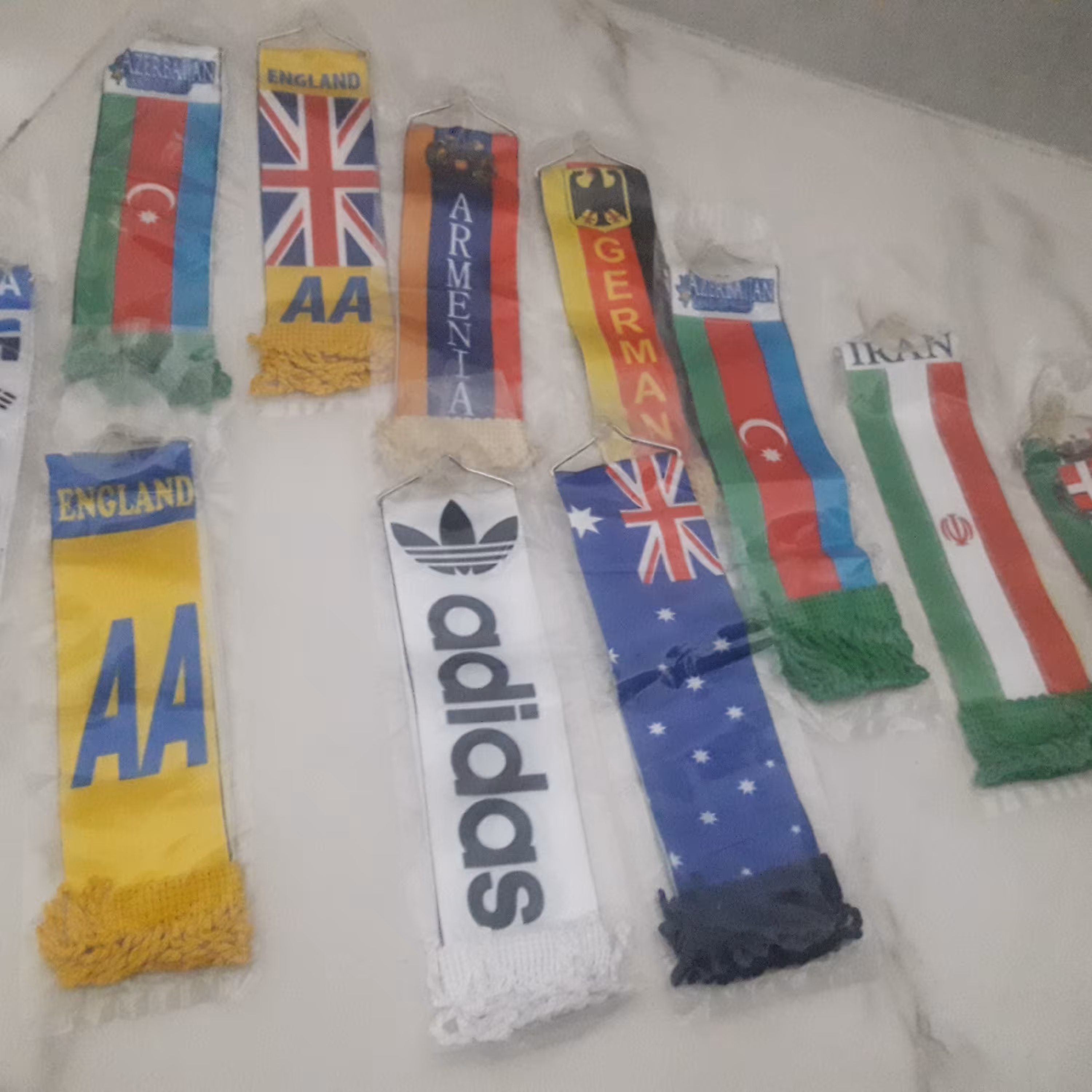 پرچم چسبانکی کشورها(فروشگاه بسم الله)