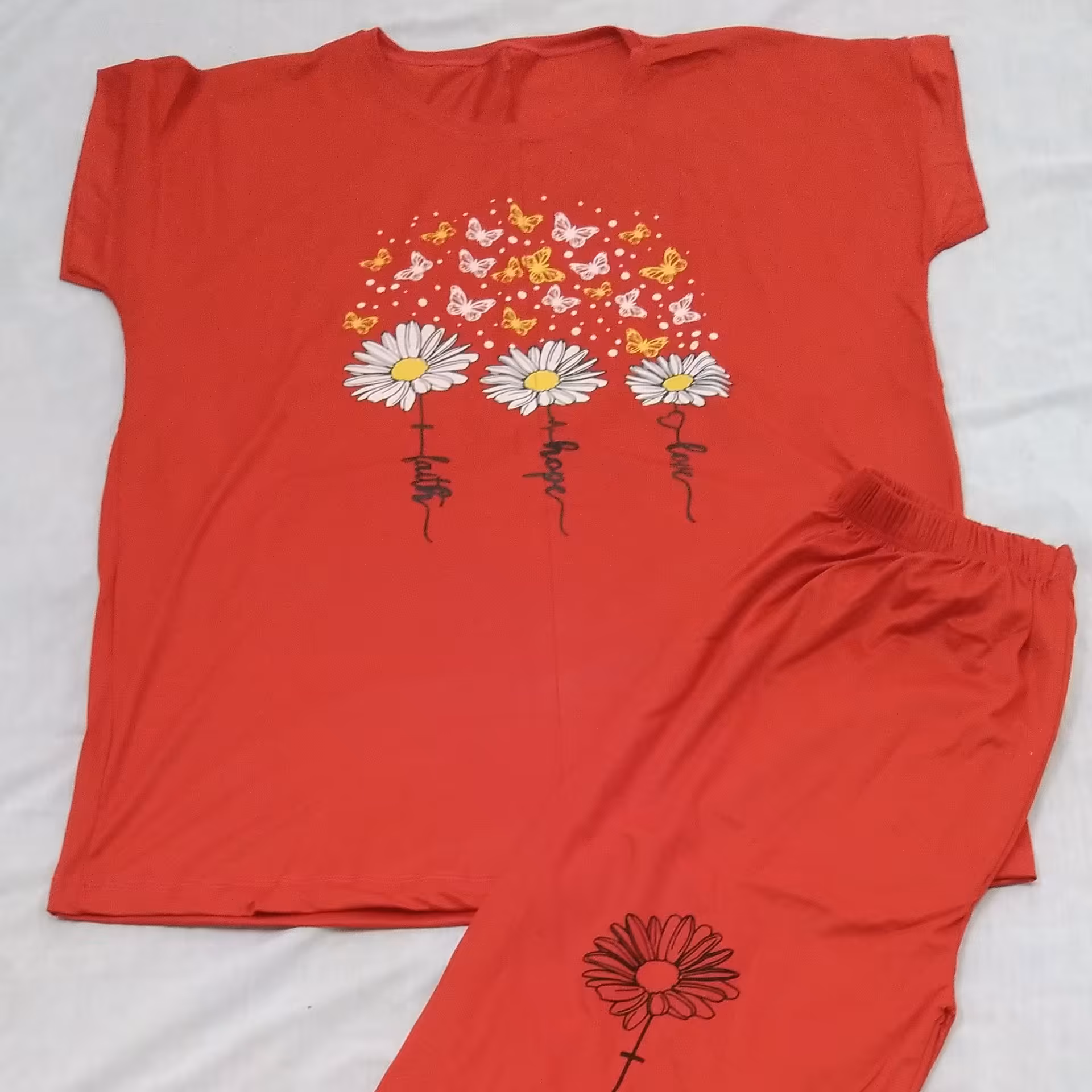 تیشرت وشلوار ک زنانه