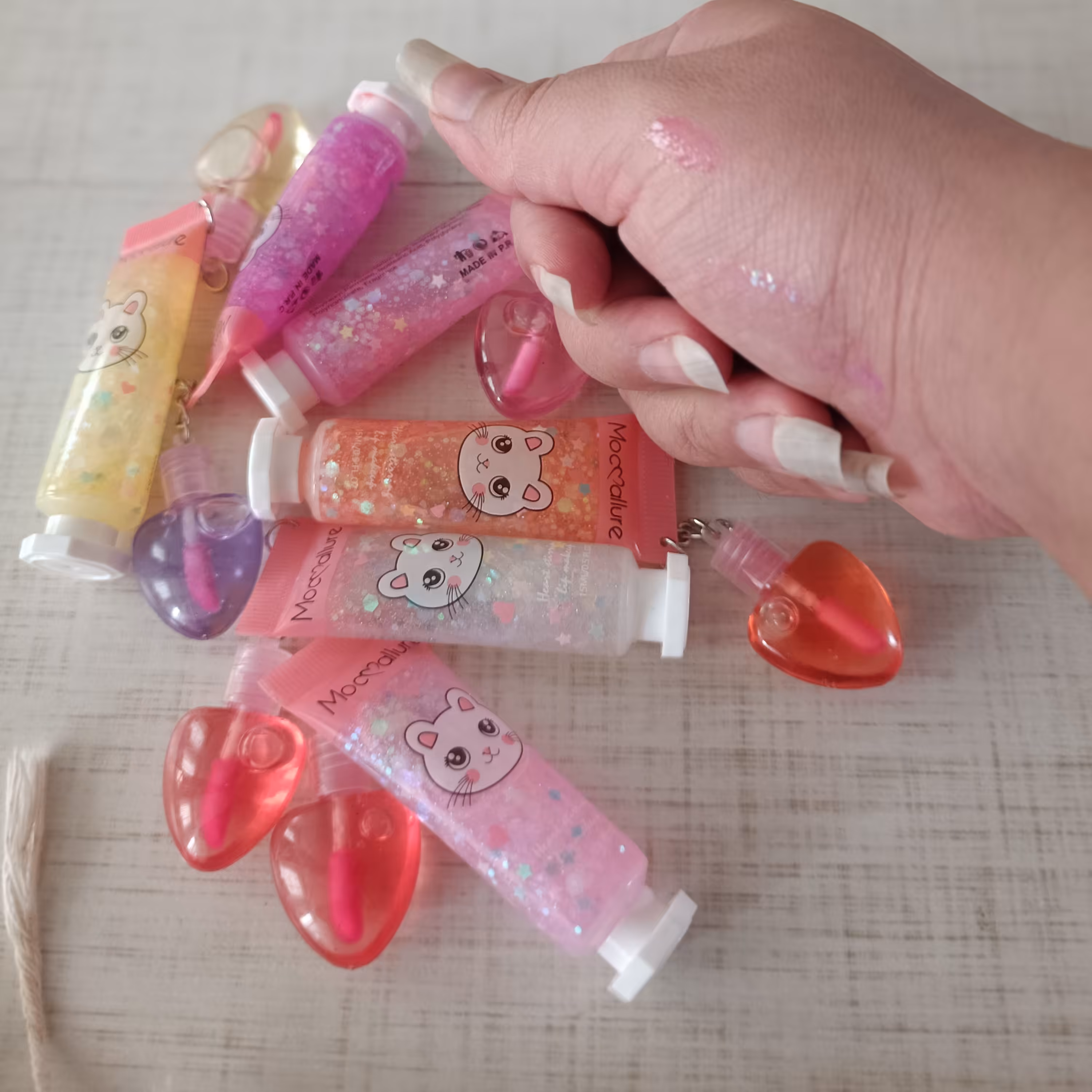 رژ حرارتی و سایه چشم گیلتری کوچیکه رژ حرارتی