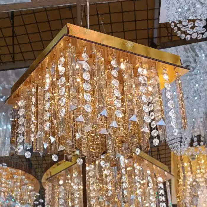 لوستر کریستالی 30در30تمام کاردی شامپاین ارسال ازطریق باربری واتوبوس پس کرایه