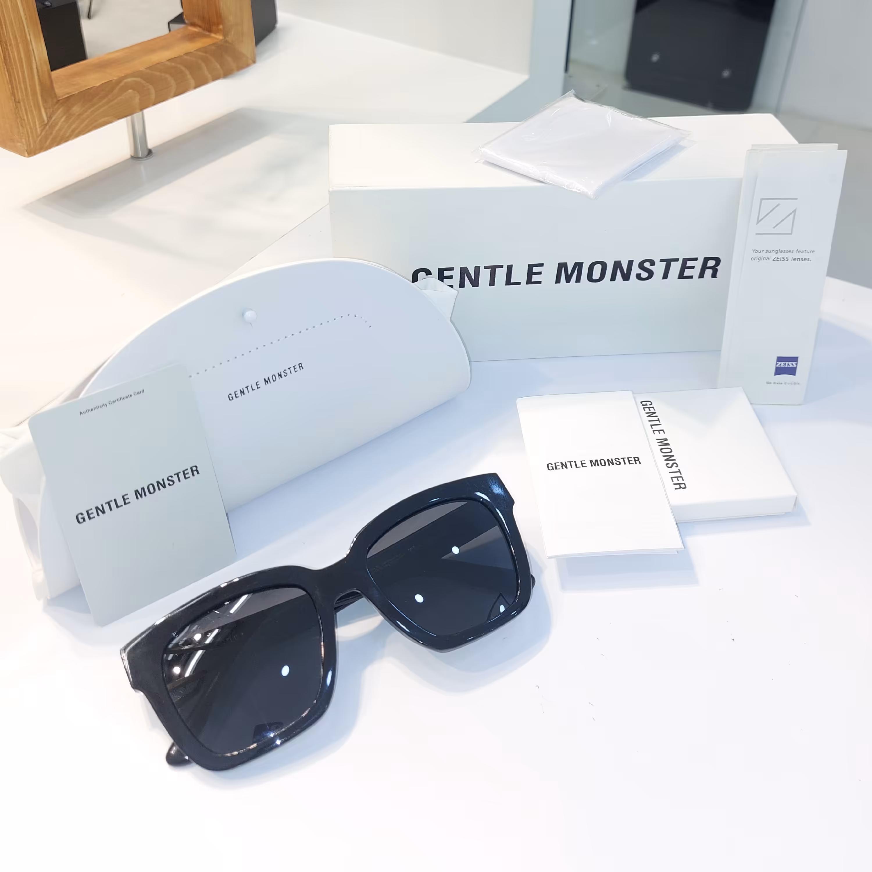 عینک افتابی ارجینال  جنتلمانستر مدل The Dreamer