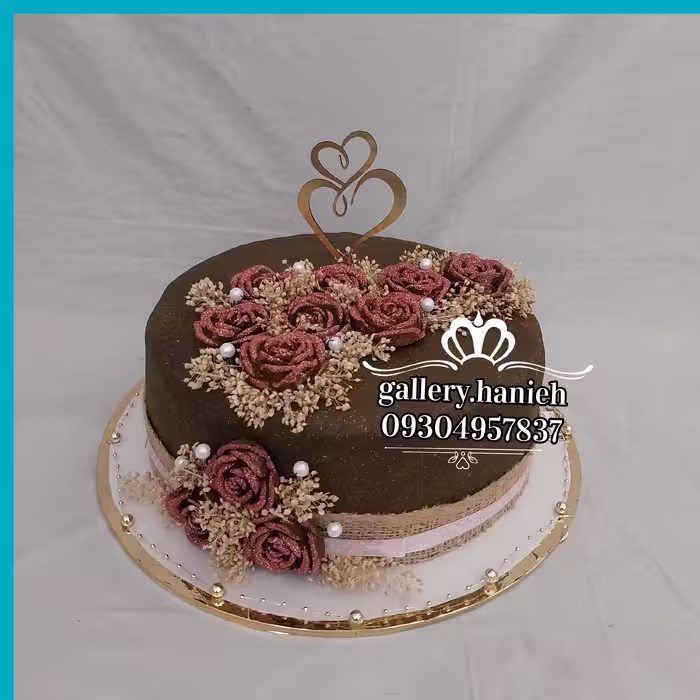 کیک حنایی جذاب و دوست داشتنی بسیار شیک و خاص در رنگبندی و سایز  و تزئینات متنوع