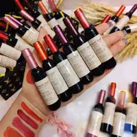 تینت لب شامپاینی