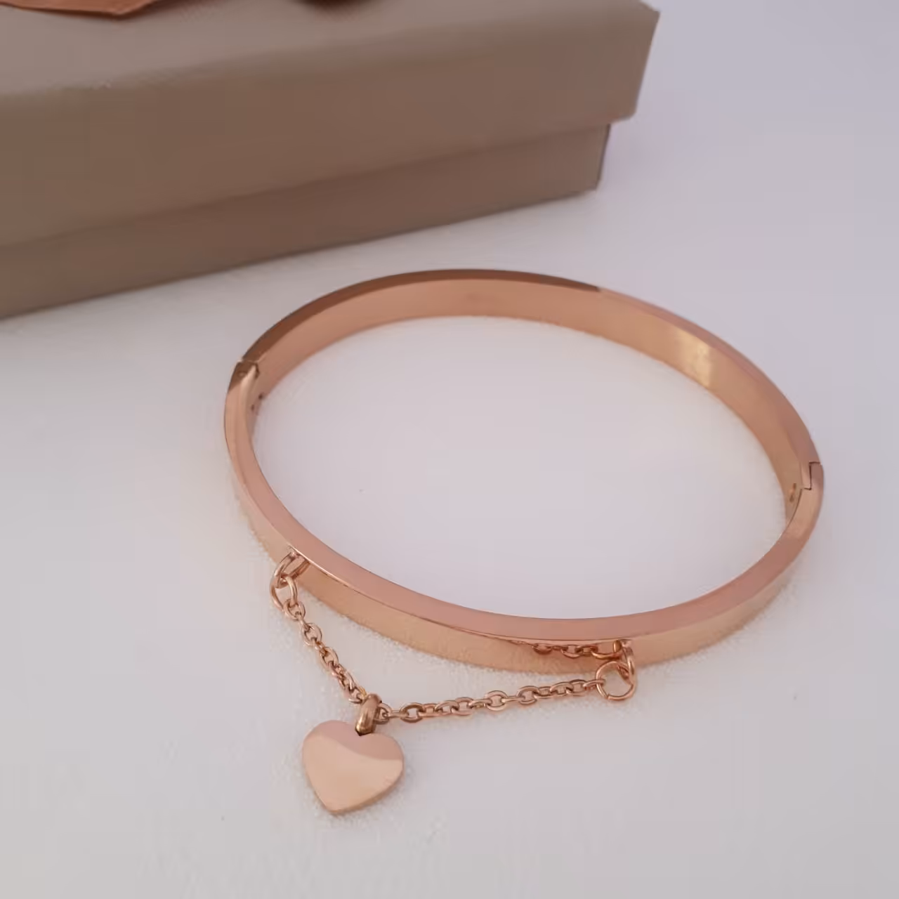 دستبند النگویی کد7500 طرح طلا. رزگلد. آبکاری طلا. رنگ ثابت. ضدحساسیت