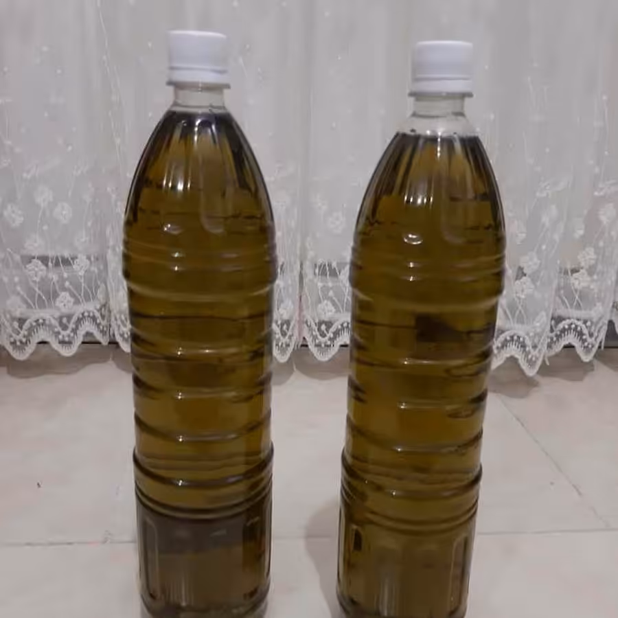 روغن زیتون اصل و طبیعی یک لیتری مناسب برای روغن پایه بن ماری و مالش