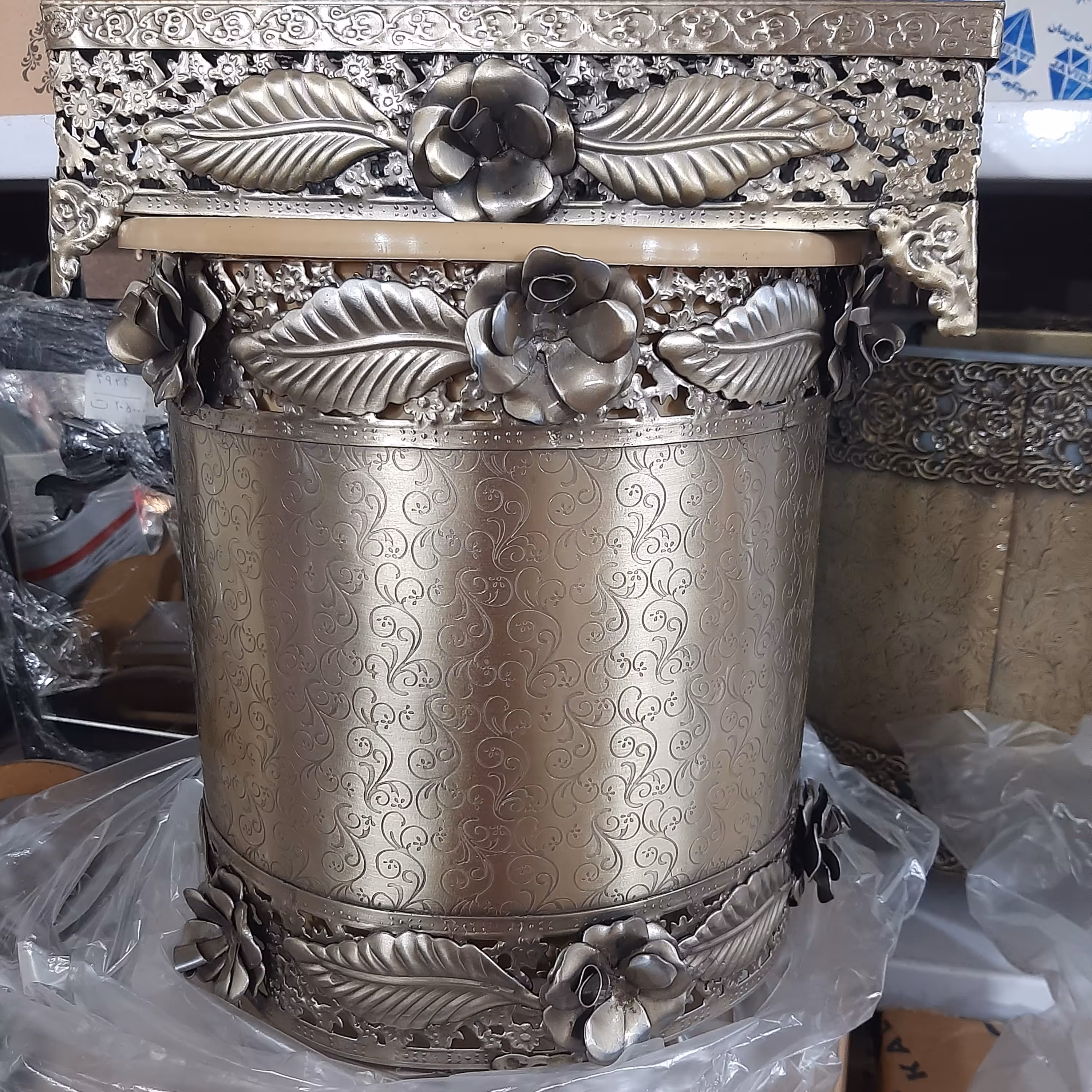 سطل و دستمال آنتیک