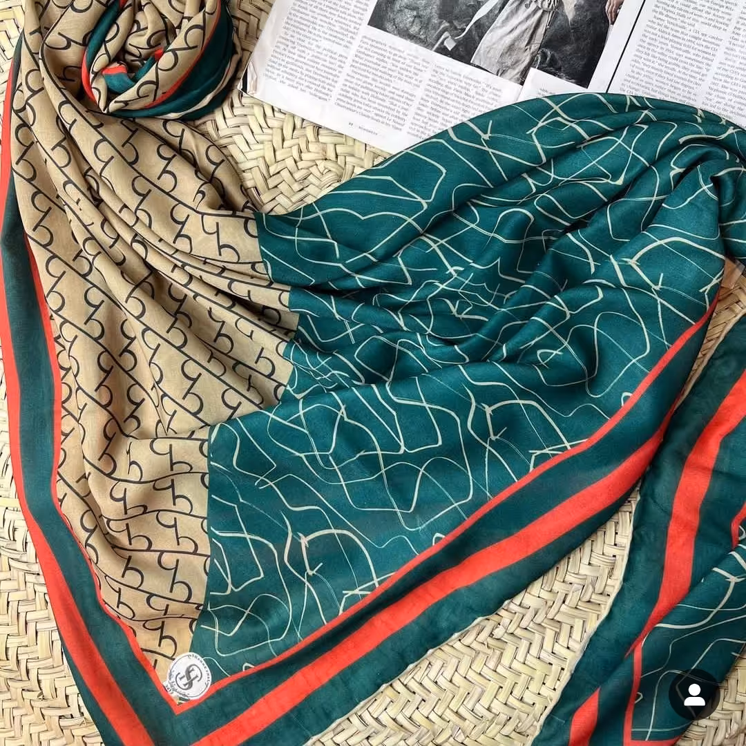 روسری نخی فلامنت دست دوز قواره 140 تک طرح