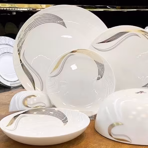 شمل سرویس غذاخوری آرکوپال 26 پارچه گلدن اوپال قالب دیوالی فرانسه  شمل طلا  شش نفره ( ارکوپال ، جهیزیه ، کادویی)