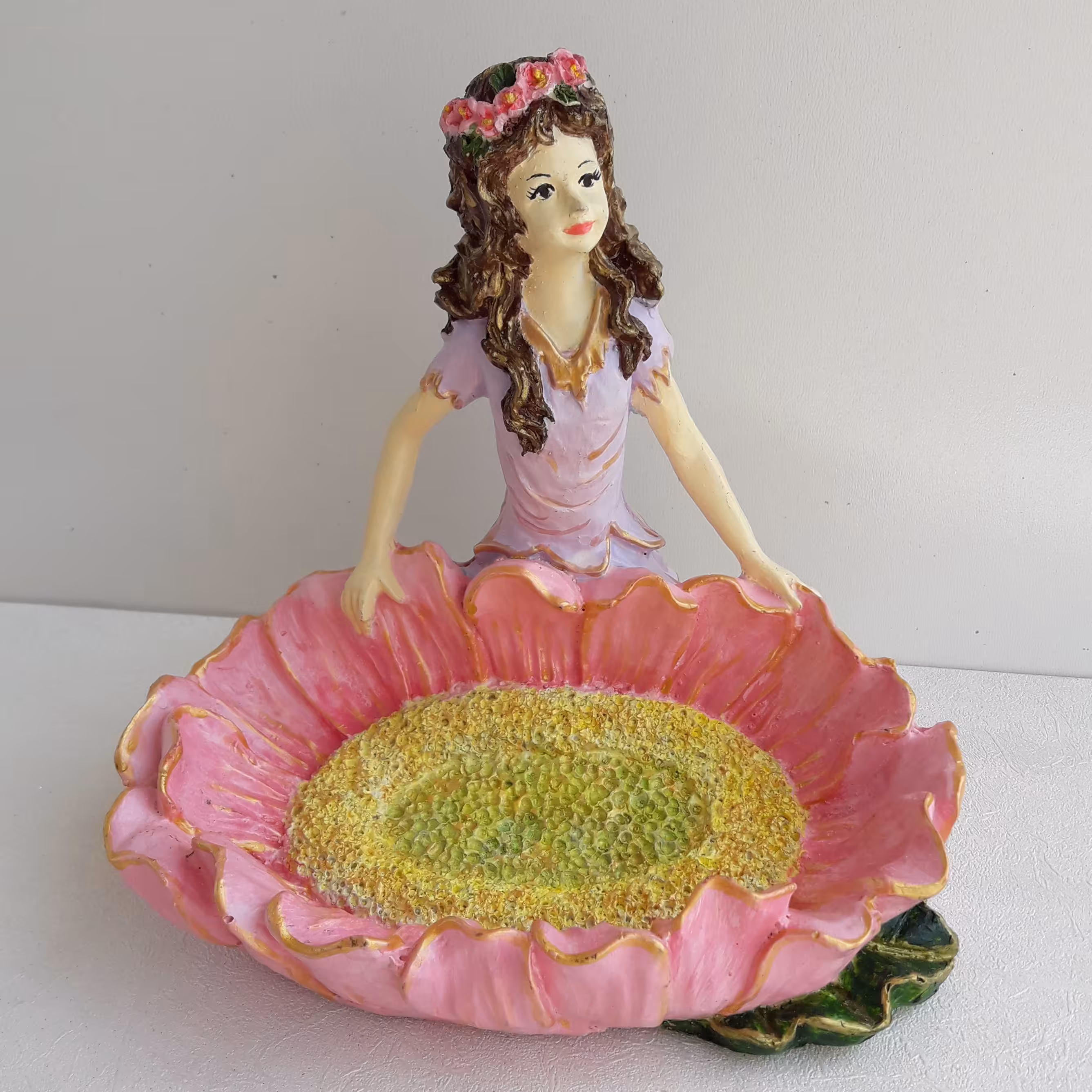 دکوری دختر وگل پلی استر