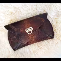 کیف دستی چرم دستدوز  زنانه مدل مجلسی (چرم طبیعی و کاملا دست دوز )