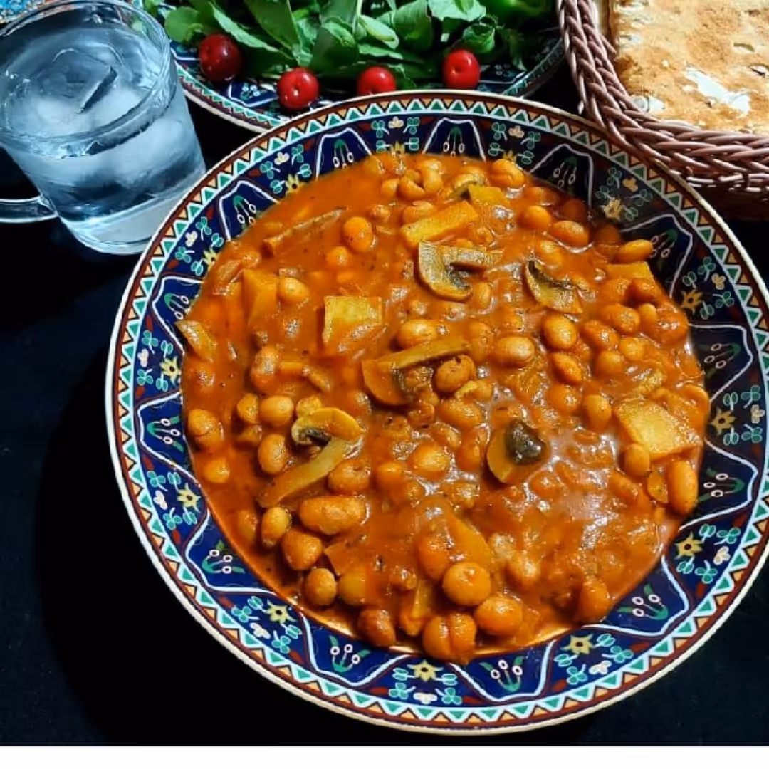 خوراک لوبیاچیتی باگوشت مرغ