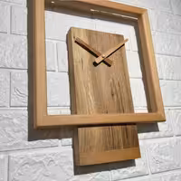 ساعت دیواری   تمام چوبی