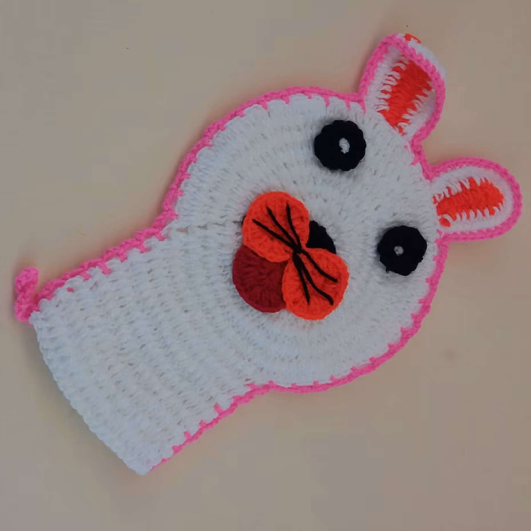 لیف بافتنی خرگوش دخترانه وپسرانه در رنگهای مختلف با کاموای نرم ولطیف مخصوص بچه ها برای حمام کردن بچه ها عالی هست.خرگوشها