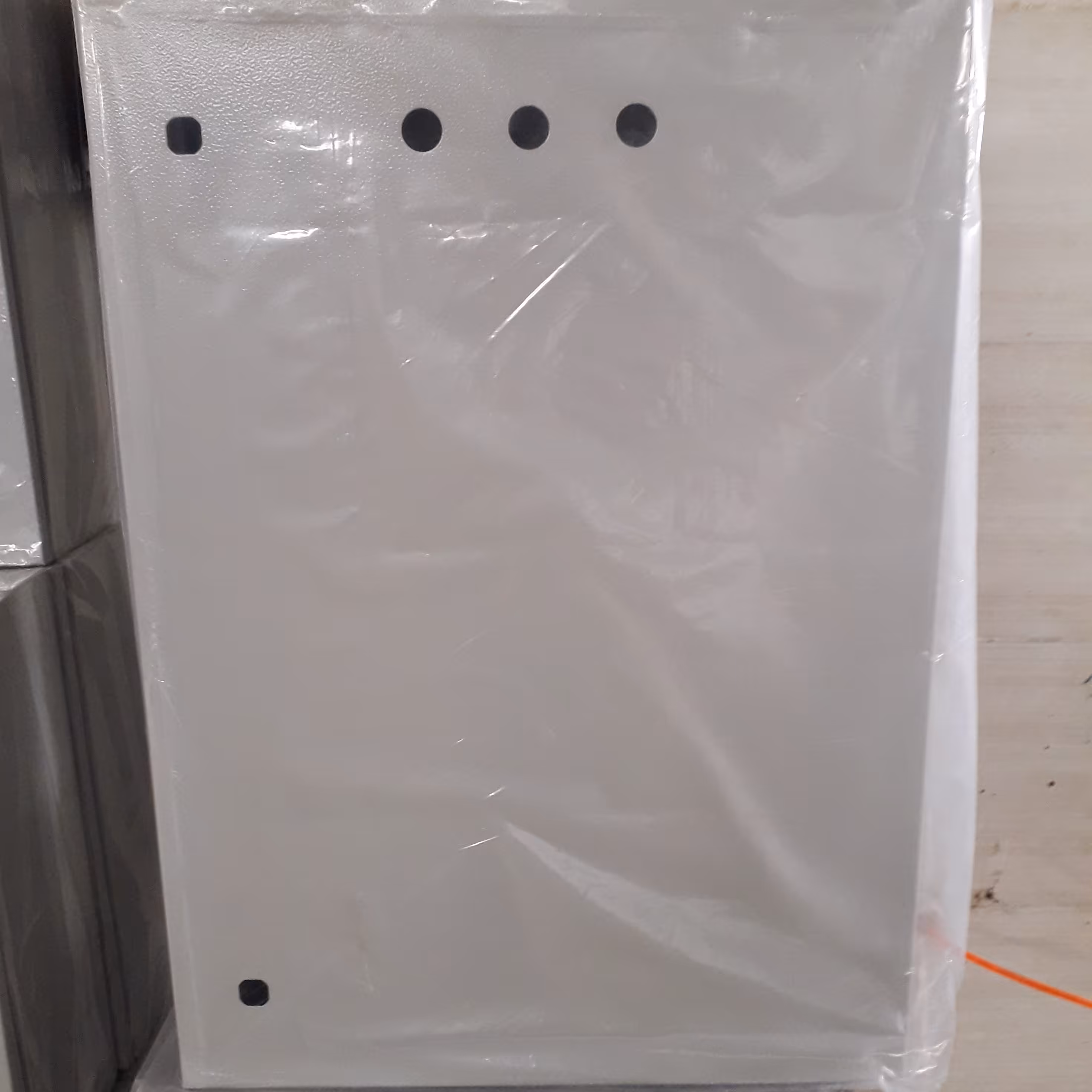 تابلو برق فلزی (50در 70در20)