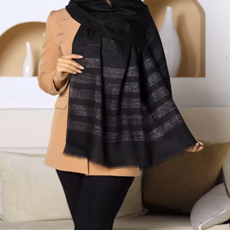 شال مشکی