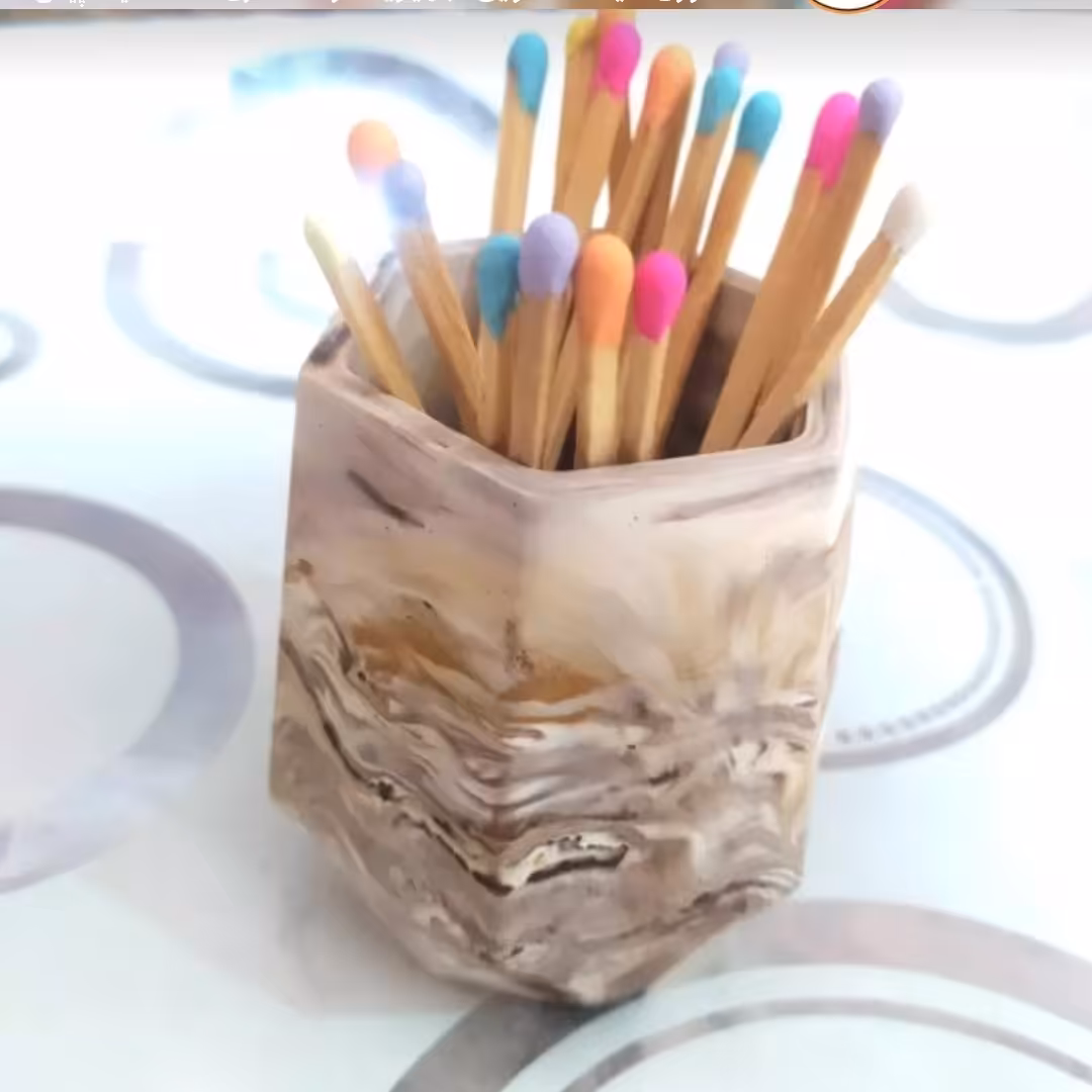 جاکبریتی با 10 عدد کبریت رنگی 