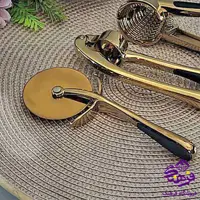 پیتزا بر ویکتوریا رزگلد