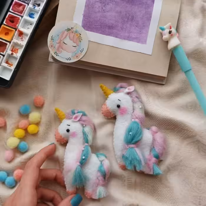 جاکلیدی یونیکورن از جنس نمد عروسک دلا دالز