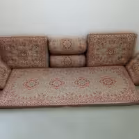 پشتی سنتی شاهنشین طرح ترمه نسترن با زمینه گردویی 7تیکه 3نفره(ارسال با باربری به همراه پس کرایه)