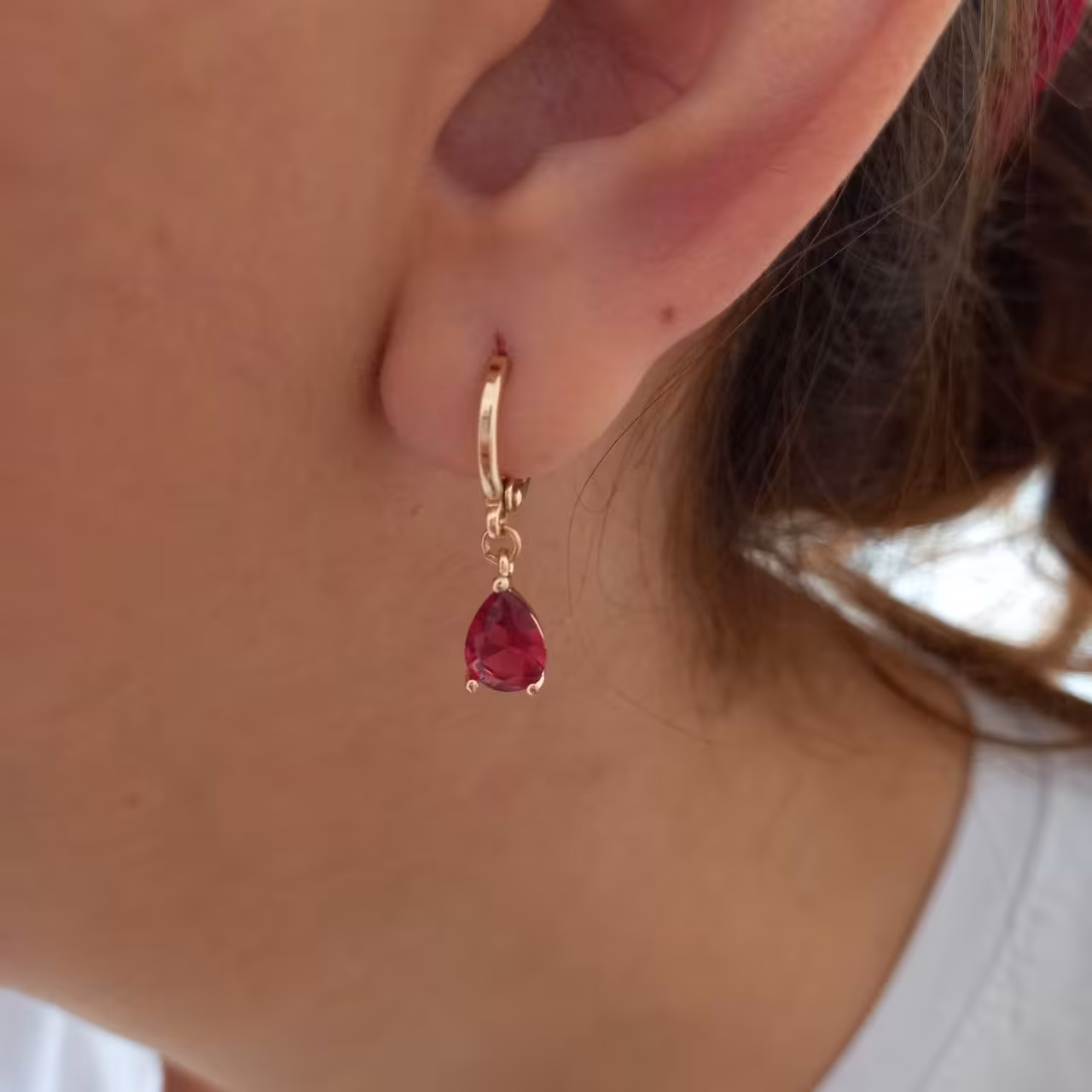 گوشواره نگین قرمز مارک ژوپینگ آبکاری طلا رنگ ثابت ضد حساسیت 