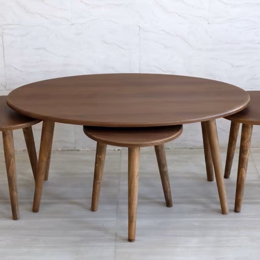 میز جلو مبلی چهار تیکه یک بزرگ و سه تا کوچیک (هزینه ارسال به عهده مشتری است و درب منزل دریافت می شود) 