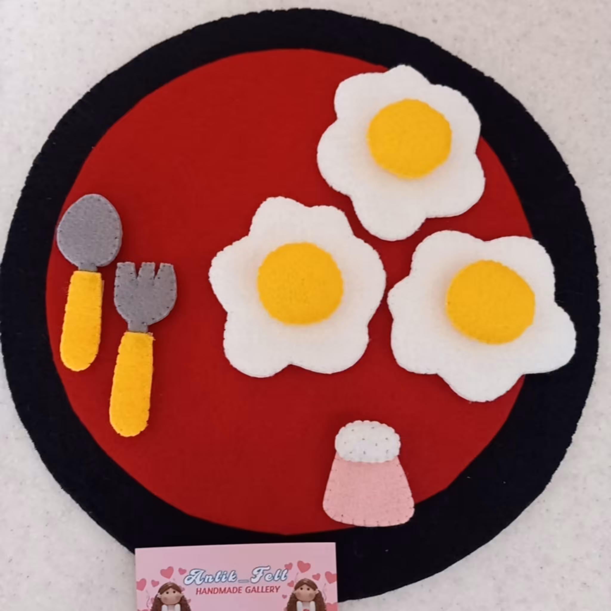 بشقاب نیمرو نمدی 