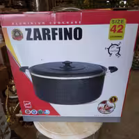 قابلمه تفلون سایز  42 رنگ مشکی داخل مشکی مارک ZARFINO 
